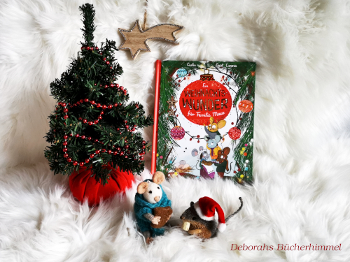 Buch mit Weihnachtsbäumchen und Blogmäusen