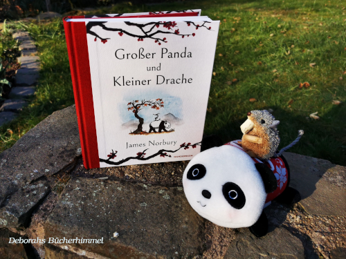 Buch mit Panda und Blogmaus