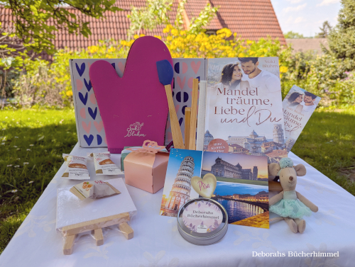 Das Bloggerpäckchen zum neuen Buch von Suki Bluhm.