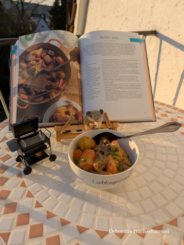 Rinder-Ishtu mit Blogmaus und Deko.