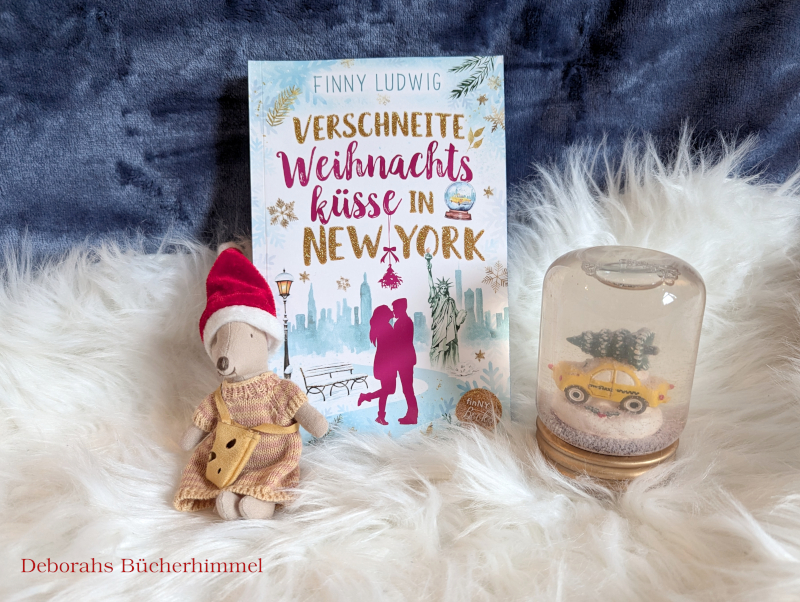 "Verschneite Weihnachtsküsse in New York" von Finny Ludwig mit Deko und Blogmaus.