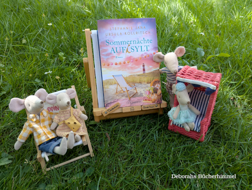 Die Mäuse mit dem neuen Buch von Stephanie Jana und Ursula Kollritsch.